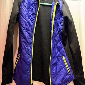 Old Navy Women's Purple and Black Puffer Jacket
